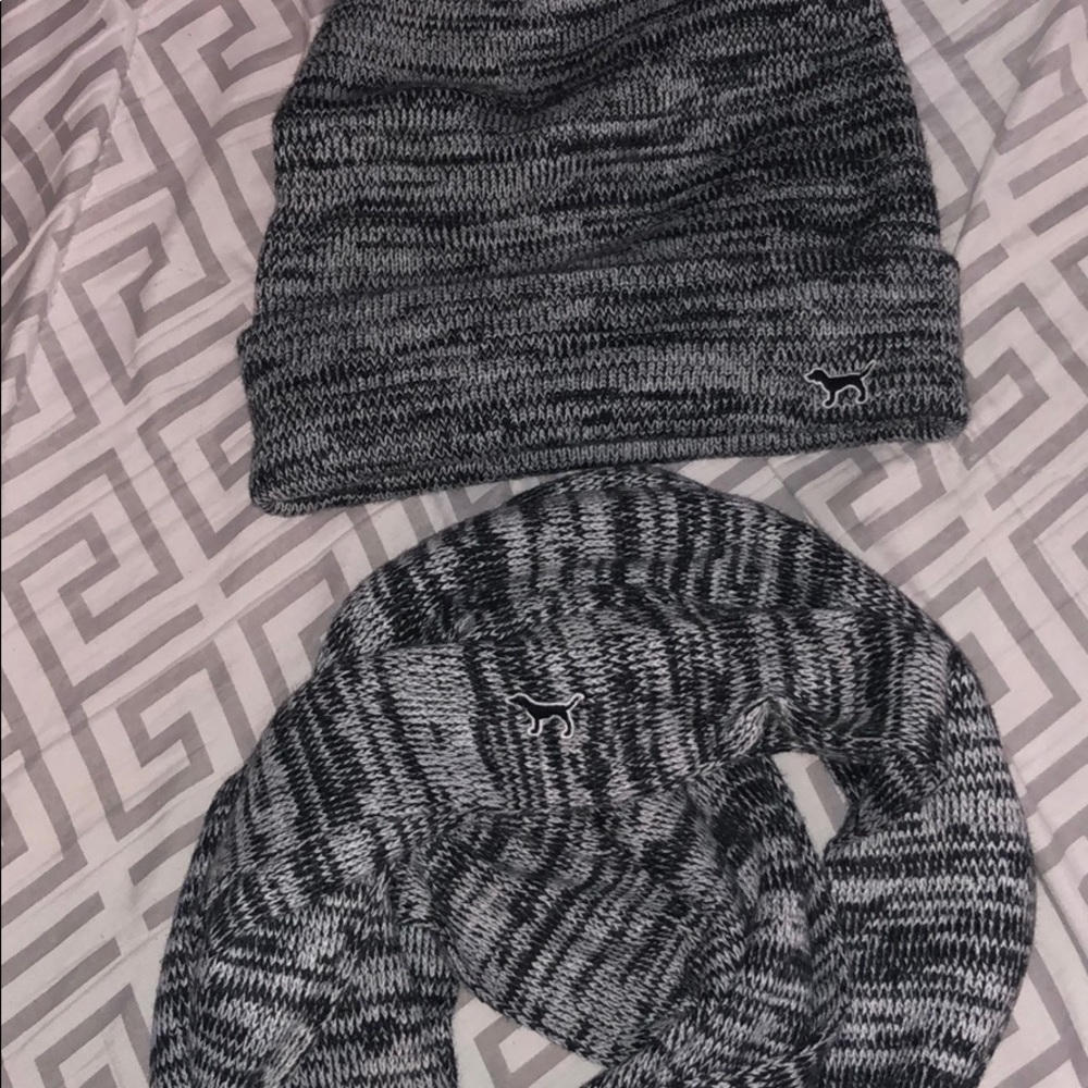 VS pink beanie and scarf set!!